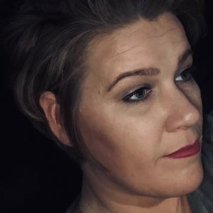 Meet your Posher, Bobbie